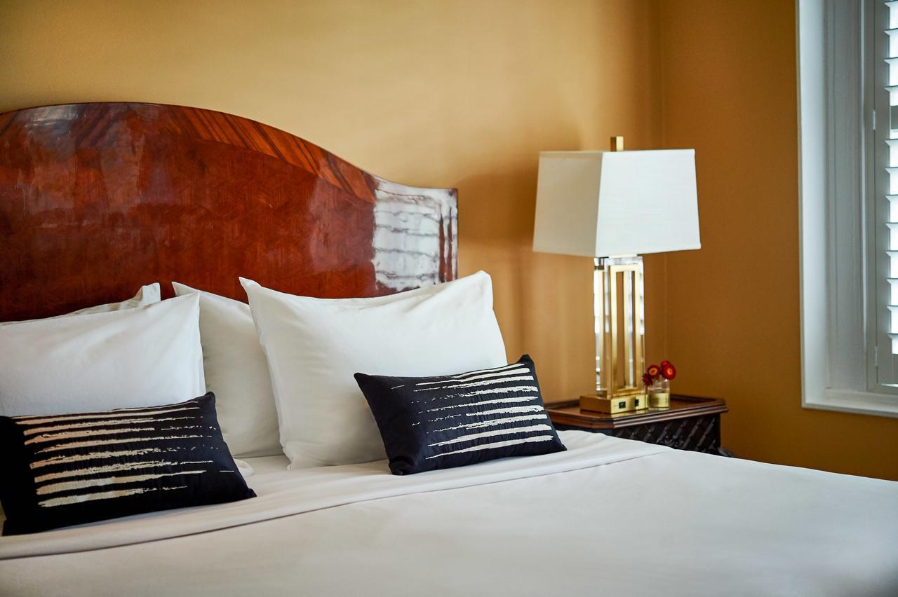 Inn At Carnall Hall Фейетвилл Экстерьер фото
